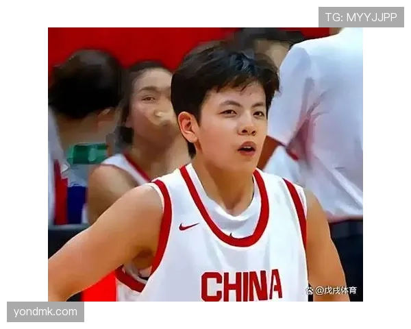 看见杨舒予在咖啡店付账那一刻,我对自己的银行卡彻底绝望 看见杨舒予在咖啡店付账那一刻,我对自己的银行卡彻底绝望